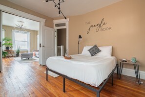 Design House | 2 bilik tidur, katil bayi mudah alih, Wi-fi percuma