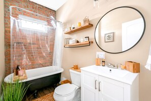 Design House | Bilik Mandi | Gabungan pancuran/tab mandi, hulu semburan mandi hujan