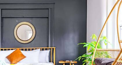 Jungle House Luxury Stays - Downtown Chillicothe