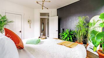 3 多间卧室、埃及棉床单、高档床上用品、记忆海绵床垫