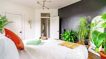 Jungle Thyme Upstairs | Egyptian cotton sheets, premium bedding, memory foam beds