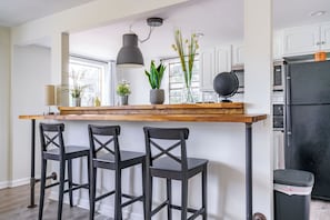 Design Apartment | In-room dining