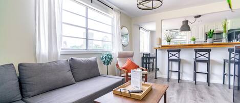 32-Zoll-Fernseher mit Digitalempfang, Netflix, Hulu