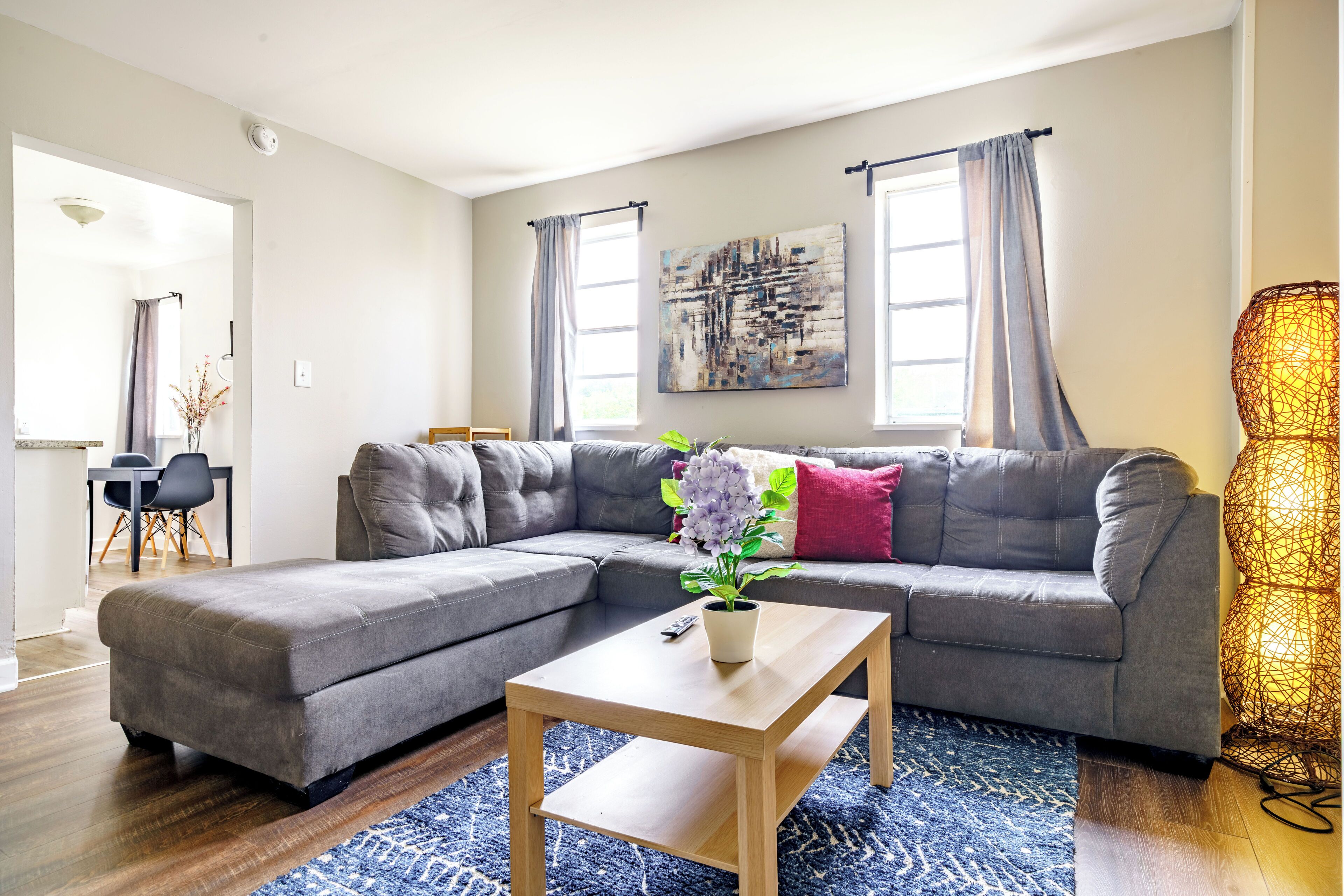 TV connectée de 55 pouces avec chaînes numériques, Netflix, Hulu