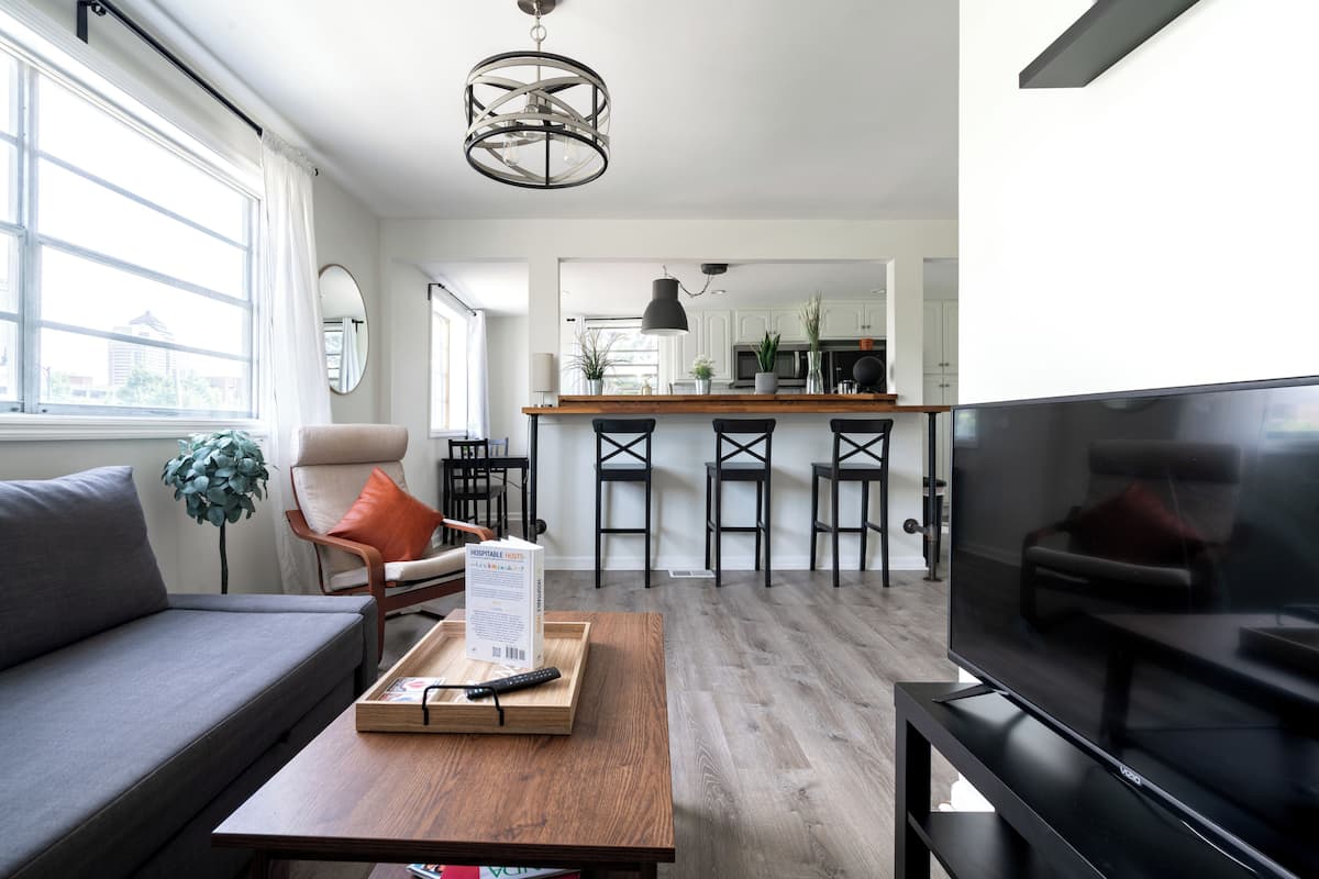 Design Apartment | 1 bedroom, Egyptian cotton sheets, premium bedding, down comforters