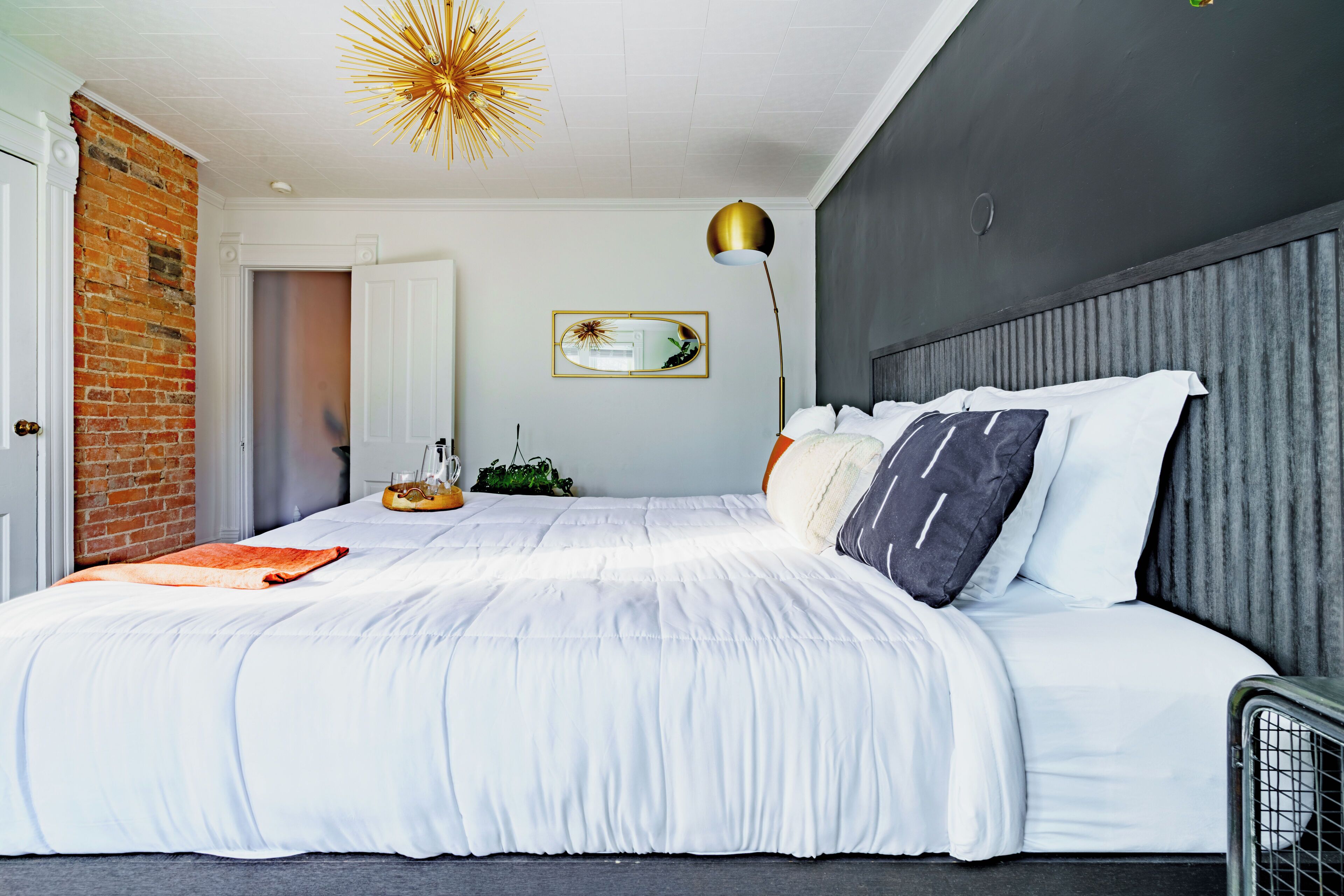 Welcome to the Jungle | Egyptian cotton sheets, premium bedding, memory foam beds, free minibar