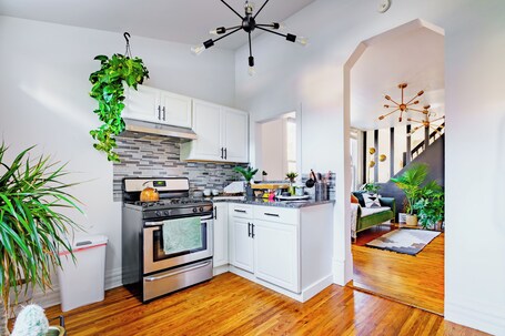 Welcome to the Jungle | Private kitchen | Full-size fridge, microwave, oven, stovetop
