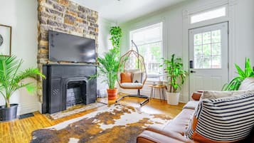 Jungle Fever | Living area | 55-inch Smart TV with digital channels, TV, Netflix