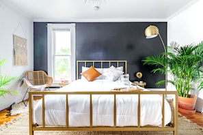 Family House | 2 bedrooms, Egyptian cotton sheets, premium bedding, down comforters