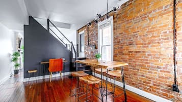 Casa Luxury, 2 camere da letto, non fumatori, bagno privato | Cucina privata | Frigorifero con congelatore, microonde, forno, piano cottura
