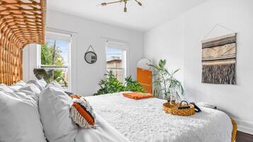 Jungalow | Egyptian cotton sheets, premium bedding, memory foam beds