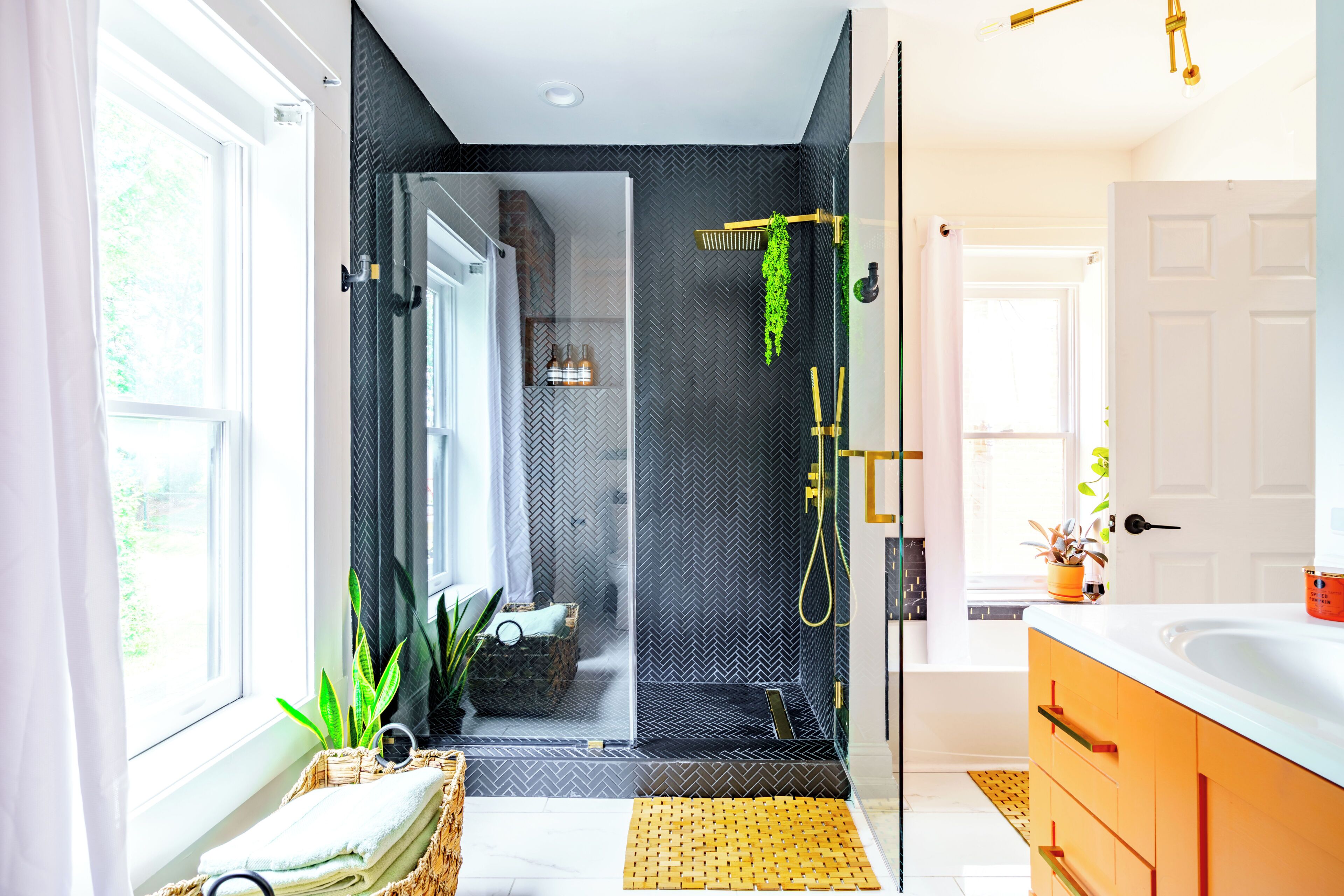 Salle de bain accessible aux personnes à mobilité réduite