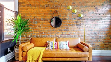 Smart TV, Netflix, Hulu, dan buku