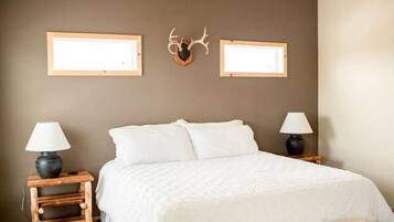 3 bedrooms, free WiFi, bed sheets
