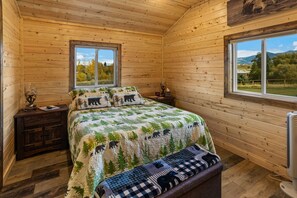 1 bedroom, iron/ironing board, travel crib, free WiFi