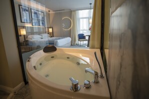 Executive-studiosuite | Italienske lagner fra Frette, premium-sengetøj