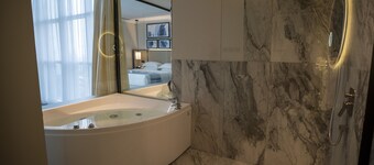 Prime Al Corniche Hotel