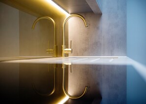 Miscellaneous - Marble Arch Suite 9-Hosted by Sweetstay (London)