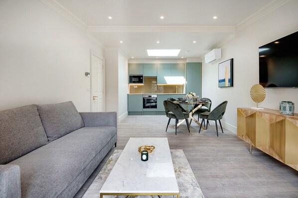 TV - Marble Arch Suite 8-Hosted by Sweetstay (Greater London)