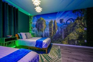 7 bedrooms, iron/ironing board, free WiFi, bed sheets - Spacious 7-bedroom home in Kissimmee, perfect for family getaways! (Kissimmee)