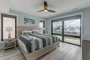 9 bedrooms, WiFi, bed sheets