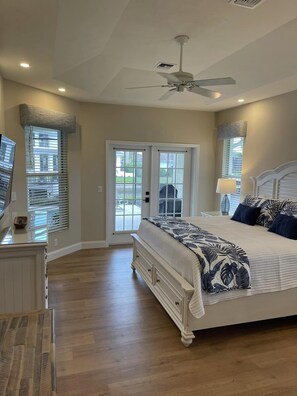 3 Schlafzimmer, Schreibtisch, Bügeleisen/Bügelbrett, kostenloses WLAN