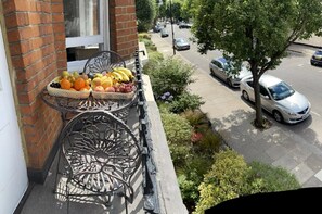 Outdoor dining - NEAR OXFORD STREET, HYDE PARK, LOVELY 3 BEDROOMS, 2 BATH, BALCONY MANSION BLOCK, (London)