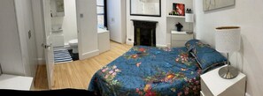 3 chambres, fer et planche à repasser, Wi-Fi, draps fournis