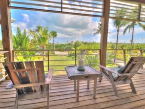 Terrace/patio - Sea Smoke House (Treasure Cay)