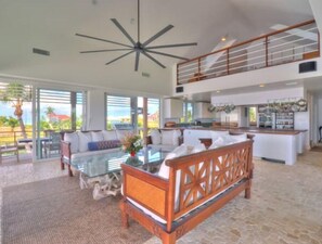 Interior - Sea Smoke House (Treasure Cay)