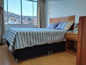 3 Schlafzimmer, Bügeleisen/Bügelbrett, kostenloses WLAN, Bettwäsche