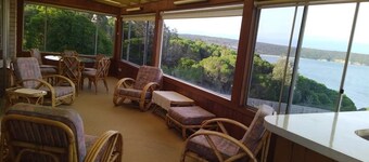 Stunning Views, central location, spacious. Perfect for a short or long stay