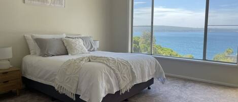 3 bedrooms, iron/ironing board, travel cot, WiFi