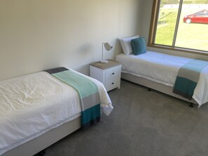 3 Schlafzimmer, Bügeleisen/Bügelbrett, Reisekinderbett, WLAN