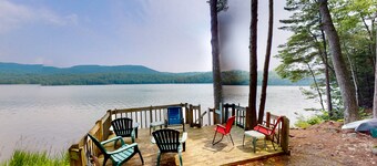 Large dog-friendly home on Manning Lake with deck, lake views, dock, 4 kayaks