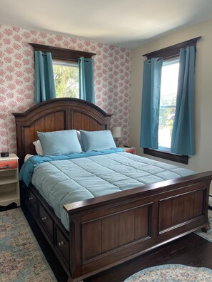 1 bedroom, desk, iron/ironing board, free WiFi