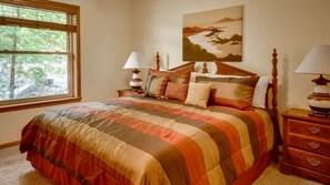 3 bedrooms, WiFi, bed sheets - Down to a Tee! On Desoto (Hot Springs)