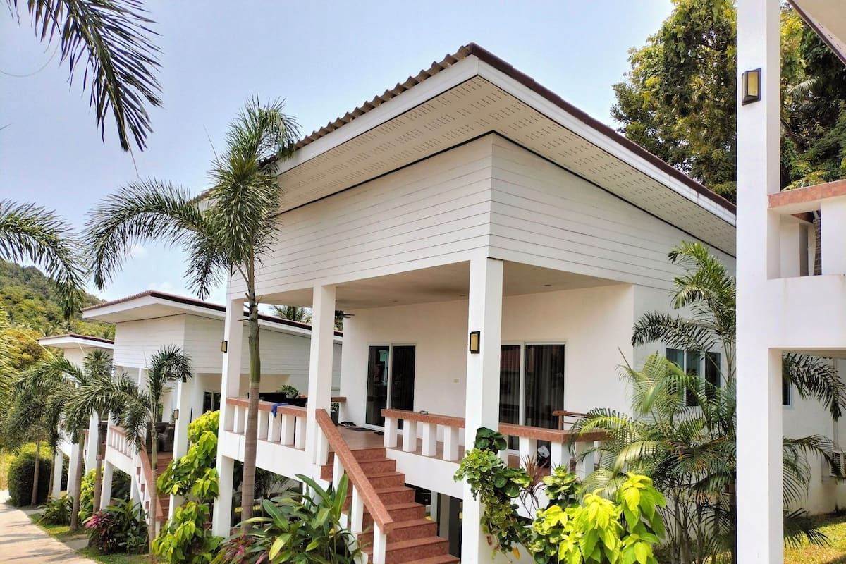 Superior Villa | 2 bedrooms, in-room safe, desk, laptop workspace