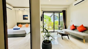 In-room safe, desk, laptop workspace, free WiFi - Naiwok Hills (Ko Pha-ngan)