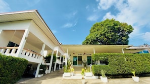 Front of property - Naiwok Hills (Ko Pha-ngan)