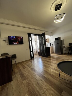 Interior - Opera Apartment Sleeps 4 with Patio (T'bilisi)