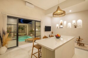 Dining - Villa Affinity Canggu by OriVista Great Location (Canggu)