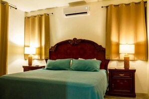2 bedrooms, iron/ironing board, WiFi, bed sheets - Casa Flamingos Altabi (Mérida)
