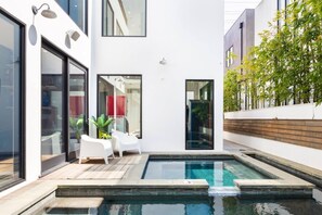 Pool - The Palms Pad - 5 Min From Beach - arcade, putting green, pool, spa, sauna, gym (Los Angeles)