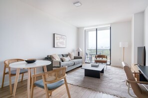 Fernseher, Stereoanlage