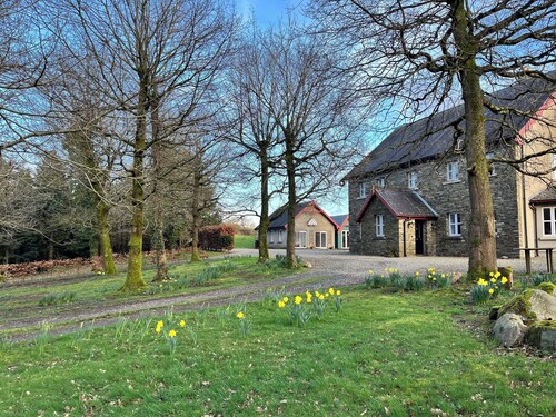 Mary’s Aisling: Self-Catering Country Home in County Cork, sleeps up to 16.