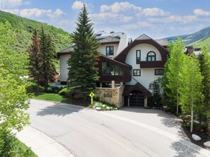 Exterior - Tyrolean Vail - Walk to Everything! Amenities access! (Vail)