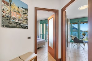 Interior - Porto Letizia S8, Porlezza, Italy (Porlezza)