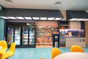 Snack bar