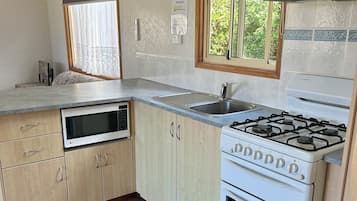 Cabin dành cho gia đình | Bếp riêng | Tủ lạnh, lò vi sóng, bếp nấu, lò nướng bánh mì